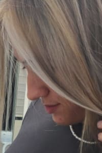 Diana L., mobile hairstylist/mobile barber at Hialeah