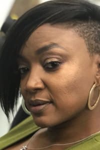 Lakeshia R., mobile hairstylist/mobile barber at Charlotte