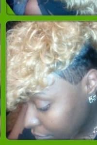 Lakeshia R., mobile hairstylist/mobile barber at Charlotte