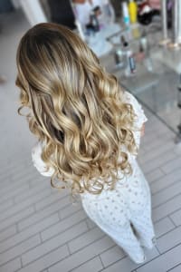 Stephanie C., mobile hairstylist/mobile barber at Miramar