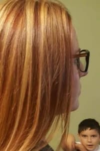 Lindsay R., mobile hairstylist/mobile barber at McDonough