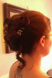 Lindsay R., mobile hairstylist/mobile barber at McDonough