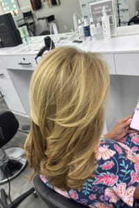 Ashley P., mobile hairstylist/mobile barber at Lake Park