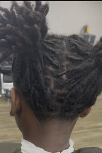 Latoya H., mobile hairstylist/mobile barber at Decatur
