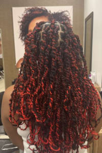 Ellonia E., mobile hairstylist/mobile barber at Plantation