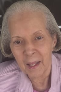 Ellonia E., mobile hairstylist/mobile barber at Plantation