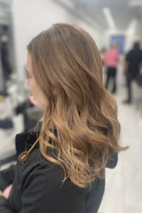 Sheila C., mobile hairstylist/mobile barber at Lindenhurst