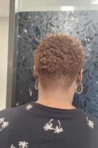 Titi A., mobile hairstylist/mobile barber at Houston