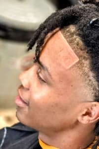 Kenneth H., mobile hairstylist/mobile barber at Brandon