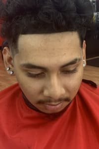 Trinity F., mobile hairstylist/mobile barber at Buford