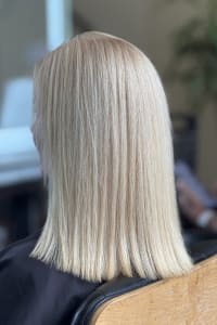 Joanna B., mobile hairstylist/mobile barber at Naperville