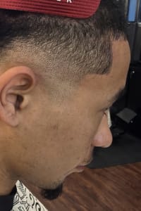 Khyri R., mobile hairstylist/mobile barber at Lauderdale Lakes