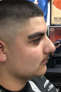 Robert F., mobile hairstylist/mobile barber at Spring Hill