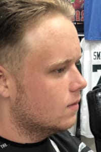 Robert F., mobile hairstylist/mobile barber at Spring Hill