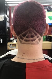 Ariel J., mobile hairstylist/mobile barber at Lake Worth Beach