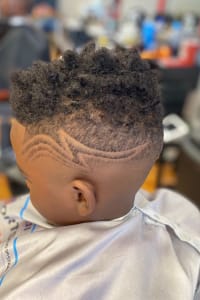 Kertavious H., mobile hairstylist/mobile barber at Riviera Beach
