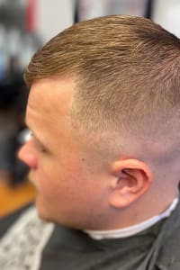 Kertavious H., mobile hairstylist/mobile barber at Riviera Beach