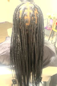 Brandy  T., mobile hairstylist/mobile barber at KCMO