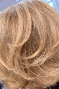 Jessica E., mobile hairstylist/mobile barber at Lake Worth Beach