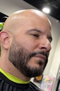Roberto C., mobile hairstylist/mobile barber at McKinney