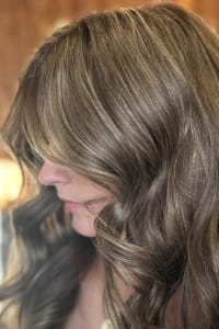 Alexis P., mobile hairstylist/mobile barber at Glendale
