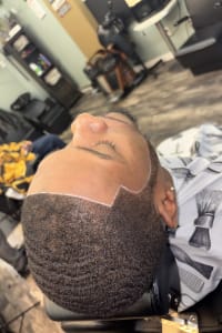 Broc  N., mobile hairstylist/mobile barber at Philadelphia