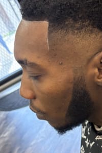 Broc  N., mobile hairstylist/mobile barber at Philadelphia