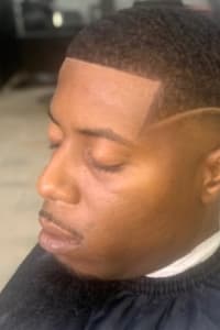 Isaiah C., mobile hairstylist/mobile barber at St. Petersburg