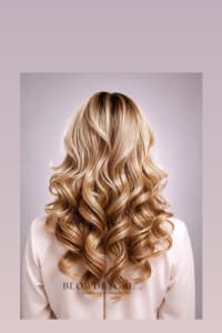 Diana R., mobile hairstylist/mobile barber at Hollywood