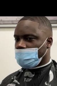 Kendall P., mobile hairstylist/mobile barber at Aurora