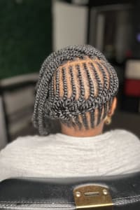 Jamesia L., mobile hairstylist/mobile barber at Houston