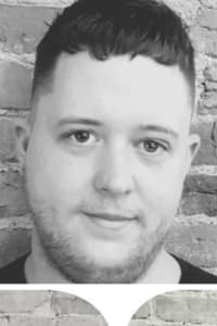 Mike H., mobile hairstylist/mobile barber at Washington