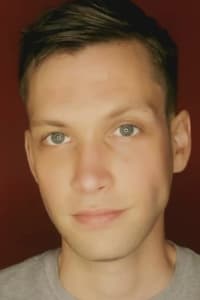 Mike H., mobile hairstylist/mobile barber at Washington
