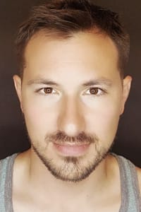 Mike H., mobile hairstylist/mobile barber at Washington
