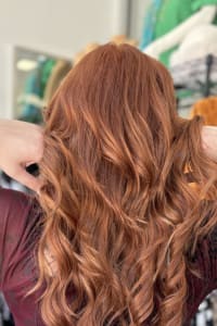 Amerena J., mobile hairstylist/mobile barber at Spring