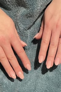 Jennifer G., mobile hairstylist/mobile barber at Bedford