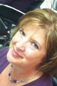 Lindsey C., mobile hairstylist/mobile barber at Lake City