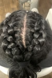 Kelly V., mobile hairstylist/mobile barber at Houston