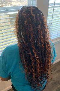 Lapria O., mobile hairstylist/mobile barber at Houston
