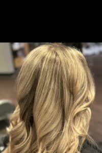 Emily  B., mobile hairstylist/mobile barber at River Grove