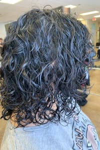 Ashley B., mobile hairstylist/mobile barber at Chandler