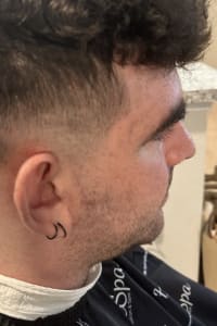 Michael J., mobile hairstylist/mobile barber at Washington