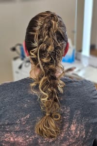 Kelly M., mobile hairstylist/mobile barber at Covington