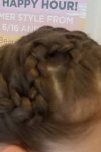 Kelly M., mobile hairstylist/mobile barber at Covington
