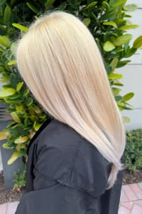 Lauren D., mobile hairstylist/mobile barber at Boynton Beach