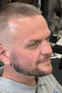 James C., mobile hairstylist/mobile barber at Tampa