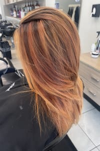 Katie O., mobile hairstylist/mobile barber at Largo