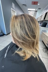Katie O., mobile hairstylist/mobile barber at Largo