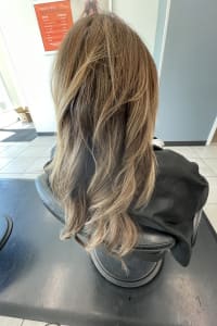 Katie O., mobile hairstylist/mobile barber at Largo