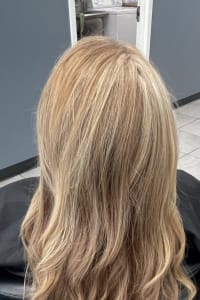 Katie O., mobile hairstylist/mobile barber at Largo